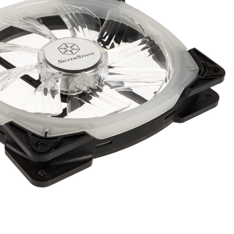 SilverStone SST-FW142-RGB vifte 140 mm RGB PWM montert i PC