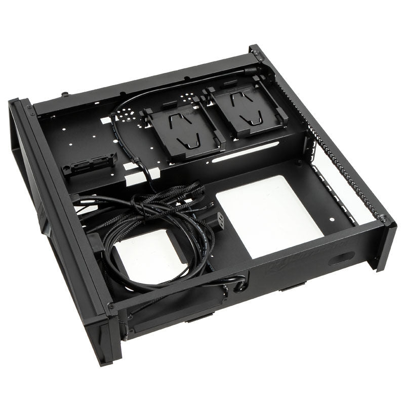 SilverStone SST-RVZ02B-W Raven HTPC kabinett montert med komponenter
