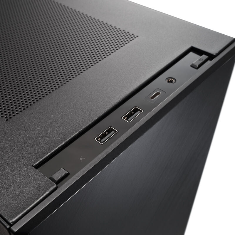 Nærbilde av SilverStone SST-SG17B kabinett frontpanel