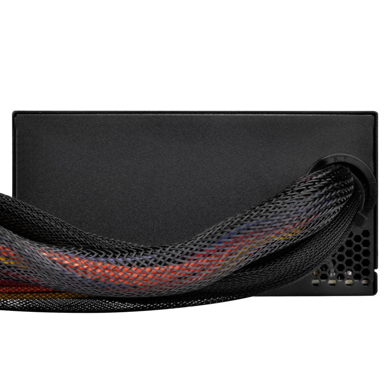 Detaljbilde av PCIe strømtilkoblinger på SilverStone SST-ST45SF V3.0