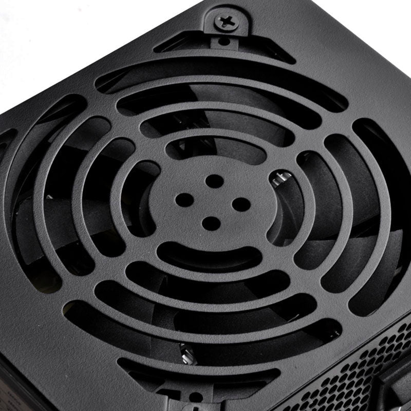 Oversikt over tilkoblingsporter på SilverStone SST-ST45SF V3.0
