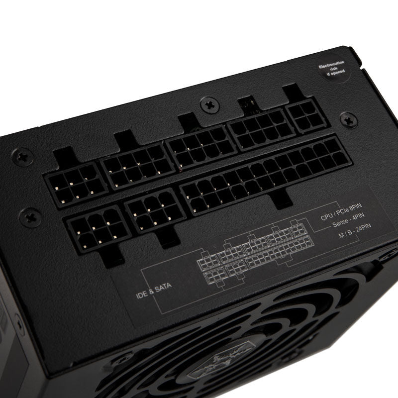 Nærbilde av tilkoblinger på SilverStone SST-SX750-PT V.1.1 SFX strømforsyning 750 W Platinum