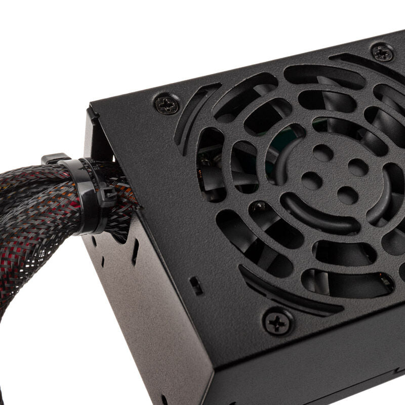 SilverStone SST-TX500-G TFX strømforsyning montert i PC