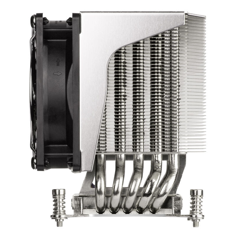 Montert SilverStone SST-XE04-2066 CPU-kjøler i server