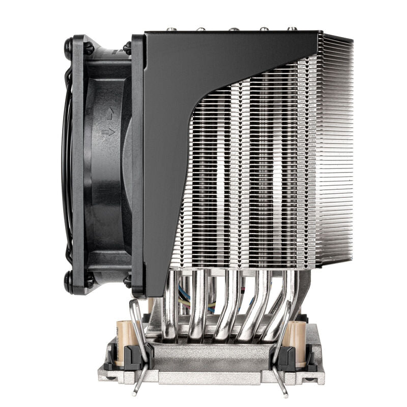 Detalj av Silverstone SST-XE04-4677VB CPU-kjøler heatpipes