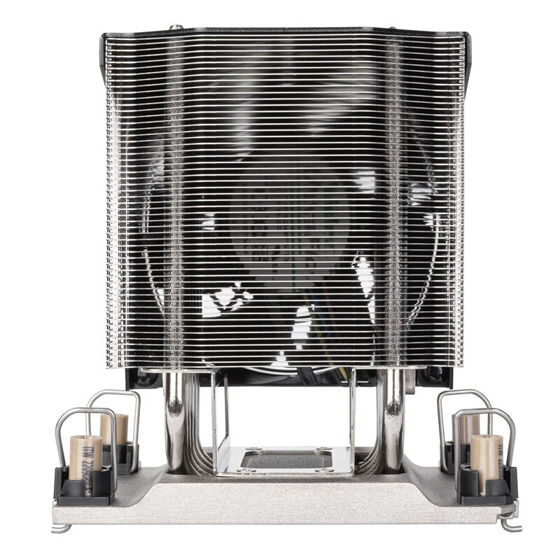 Silverstone SST-XE04-4677VB CPU-kjøler montert i system