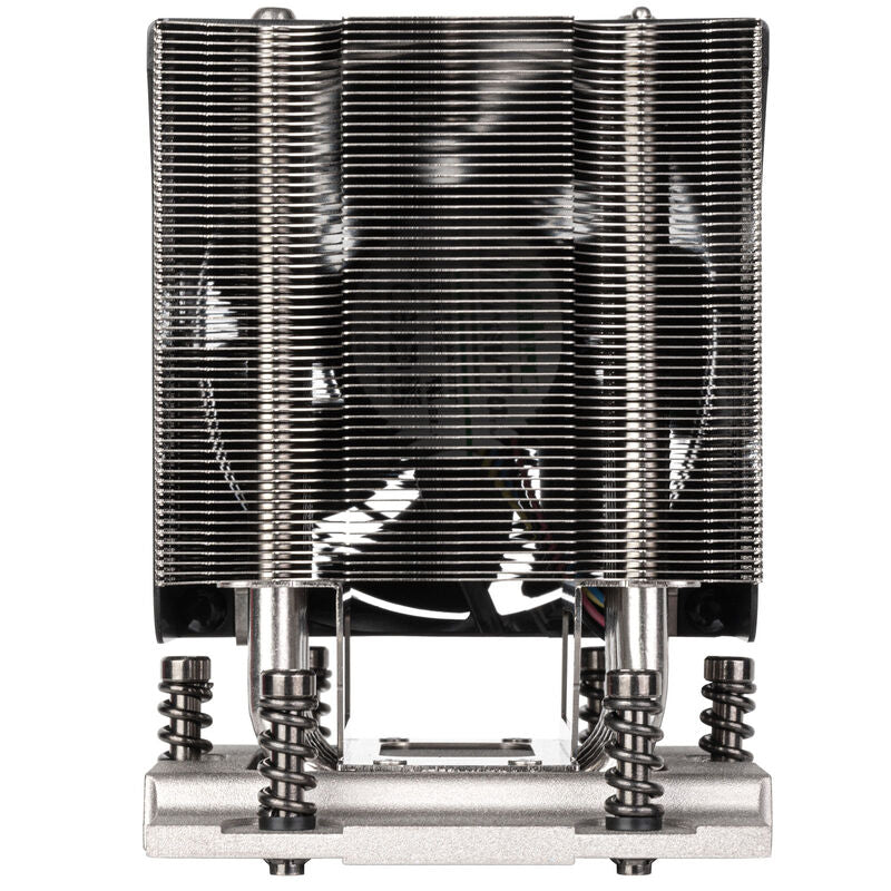 Montert Silverstone SST-XE04-SP5B CPU-kjøler i PC