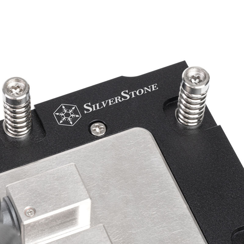 SilverStone SST-XE360-SP5 AIO vannkjøling nærbilde av radiator