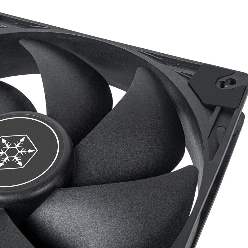 SilverStone VISTA Performance vifte 140 mm PWM svart sett fra siden