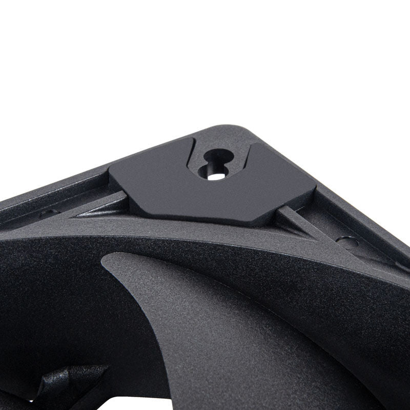 SilverStone VISTA Performance vifte 140 mm PWM svart viftehjørne detalj