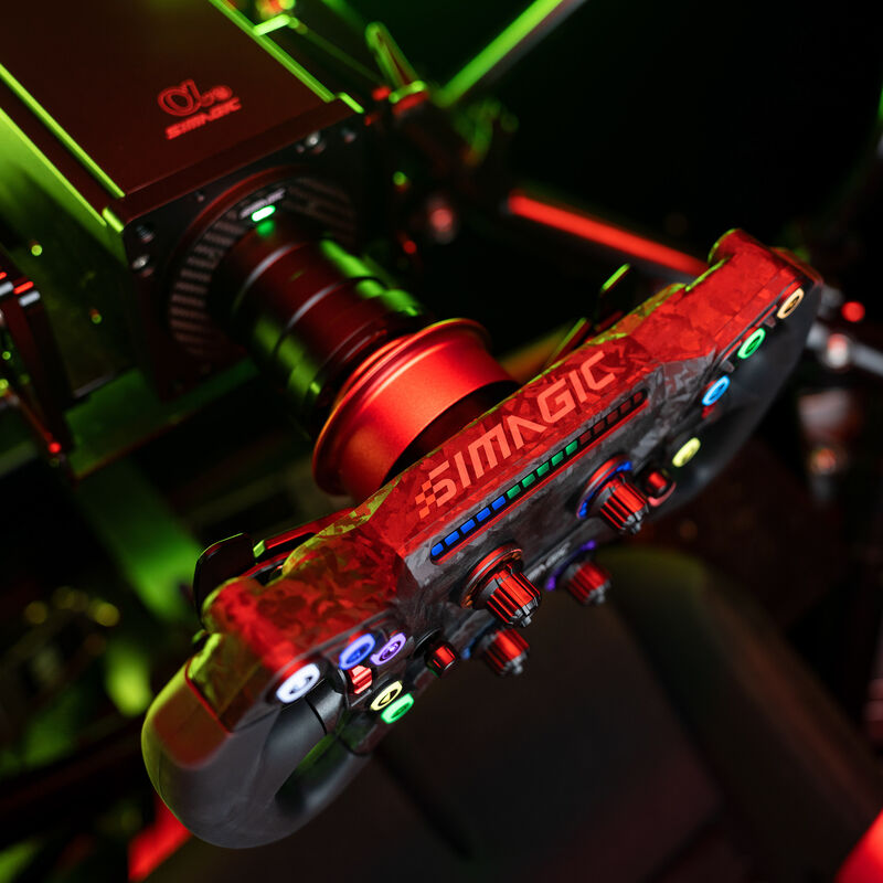 Simagic GT Neo simracingratt 300 mm karbon RGB nærbilde av knapper