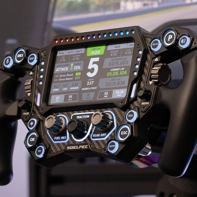 Detalj av knappene på SOELPEC Spectra XR sim-racing-ratt 5" berøringsskjerm RGB basalt