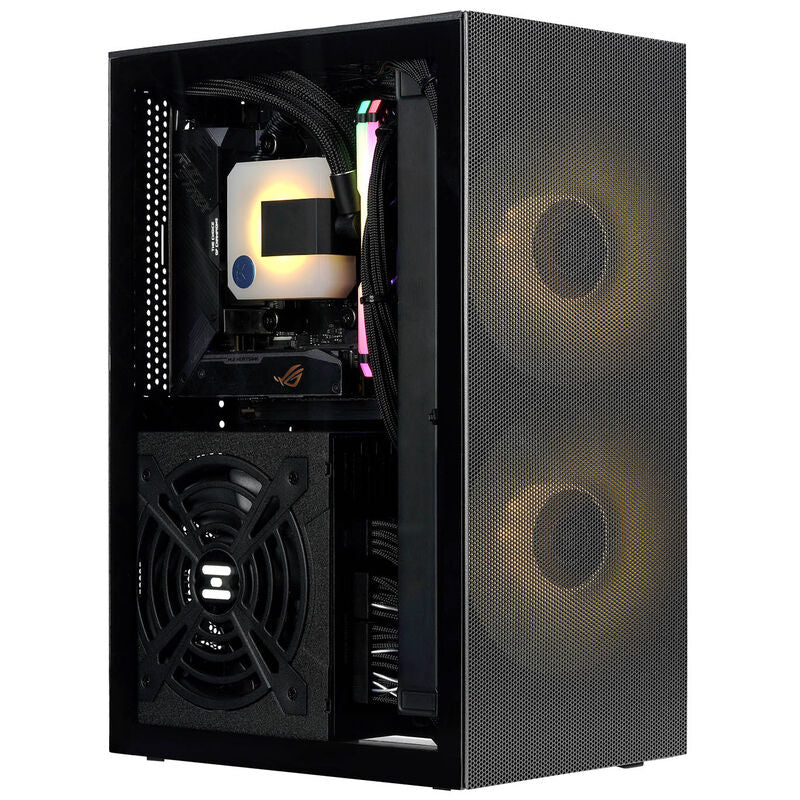 Innsiden av SSUPD Meshroom S V2 kabinett med ATX-motherboard