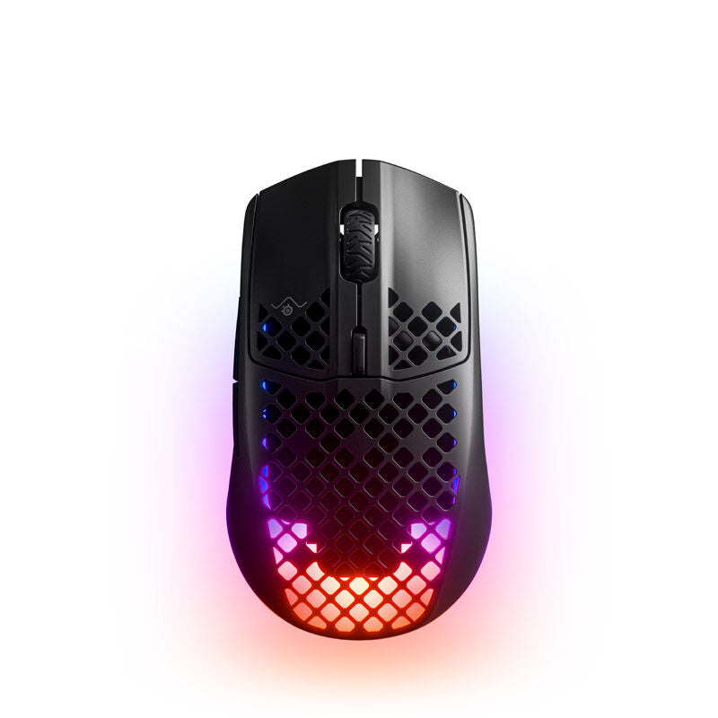 Detalj av SteelSeries Aerox 3 Wireless gamingmus