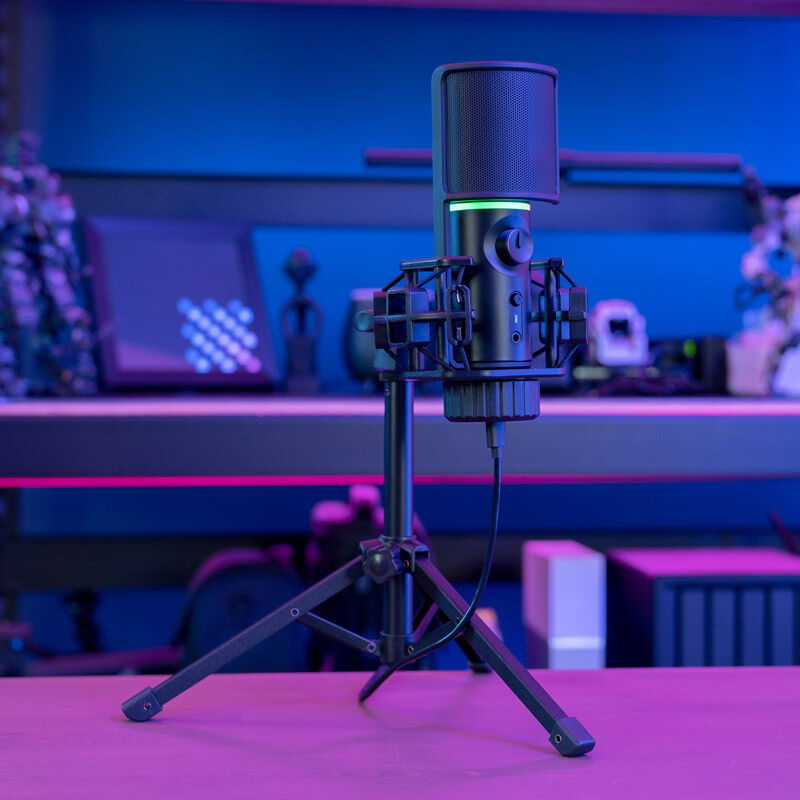 Nærbilde av Streamplify MIC RGB mikrofon USB-A svart inkl. stativ mikrofonhode
