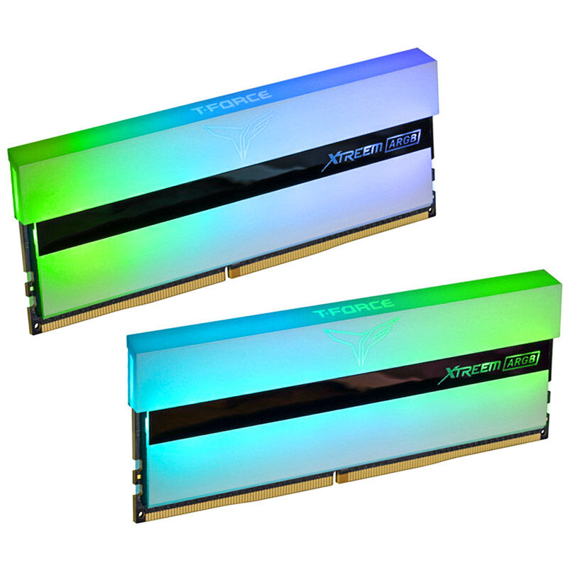 Nærbilde av RGB-belysning på Team Group T-Force Xtreem ARGB DDR4-3200 CL14 RAM 16 GB hvit