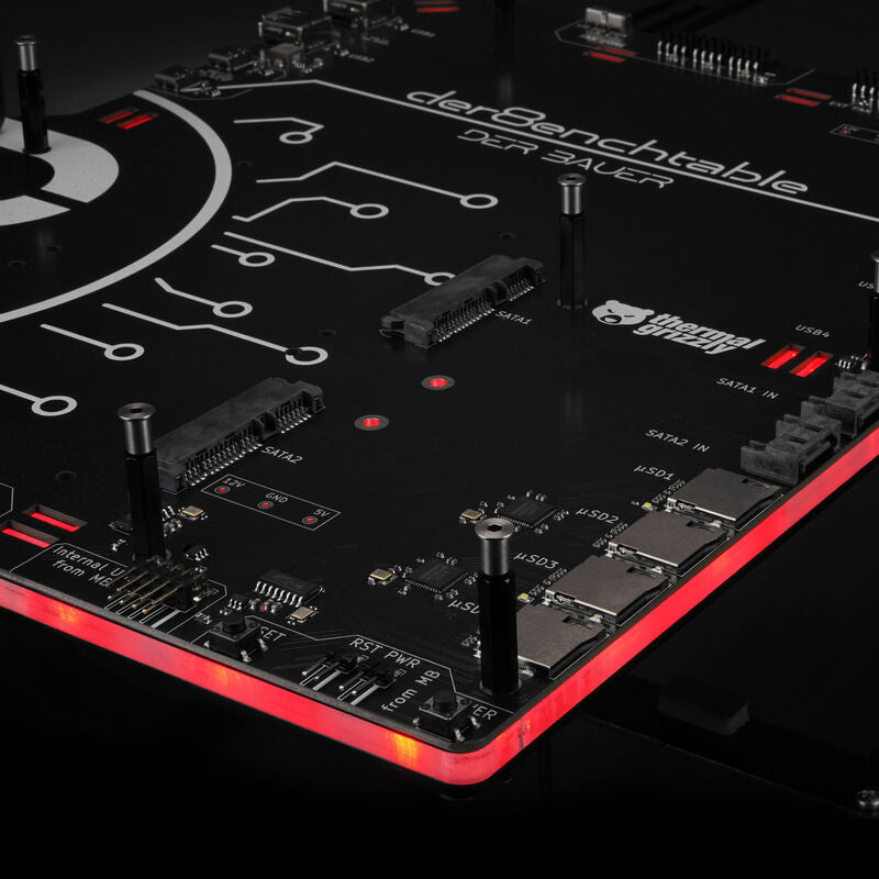 Thermal Grizzly der8enchtable benchtable med PCB RGB nærbilde