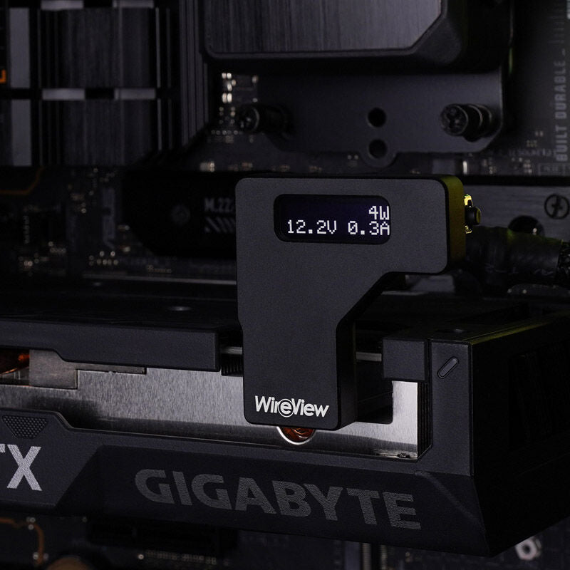 Thermal Grizzly WireView GPU strømmåler montert i PC