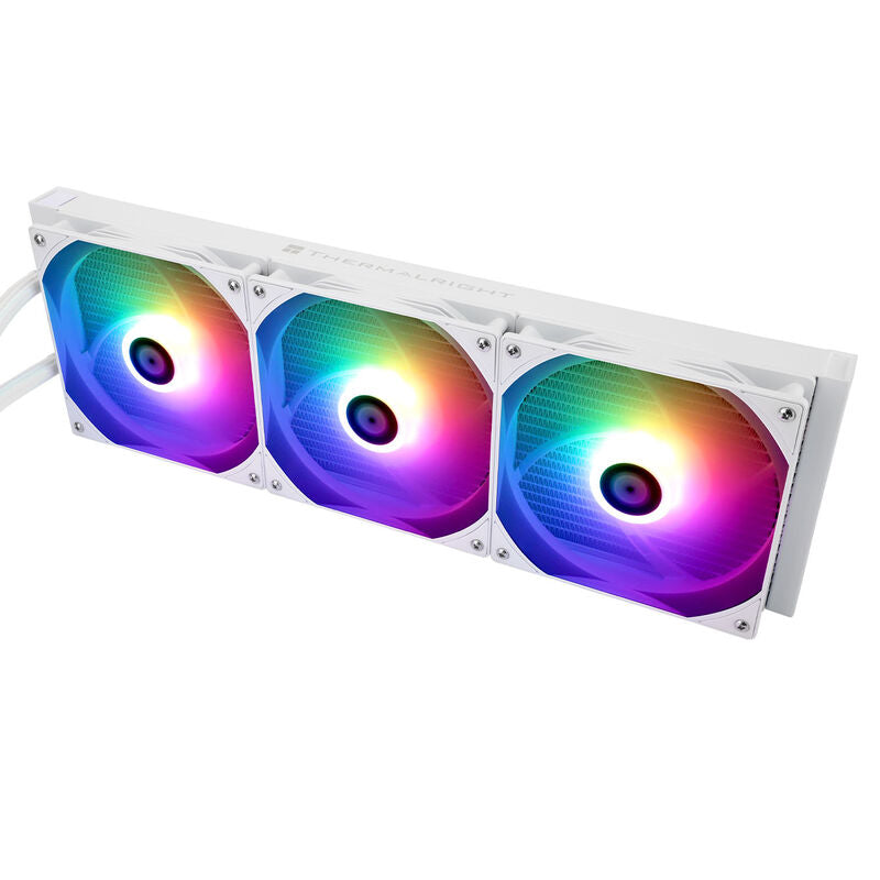 Montert Thermalright Frozen Warframe AIO vannkjøling ARGB 420 mm hvit i PC