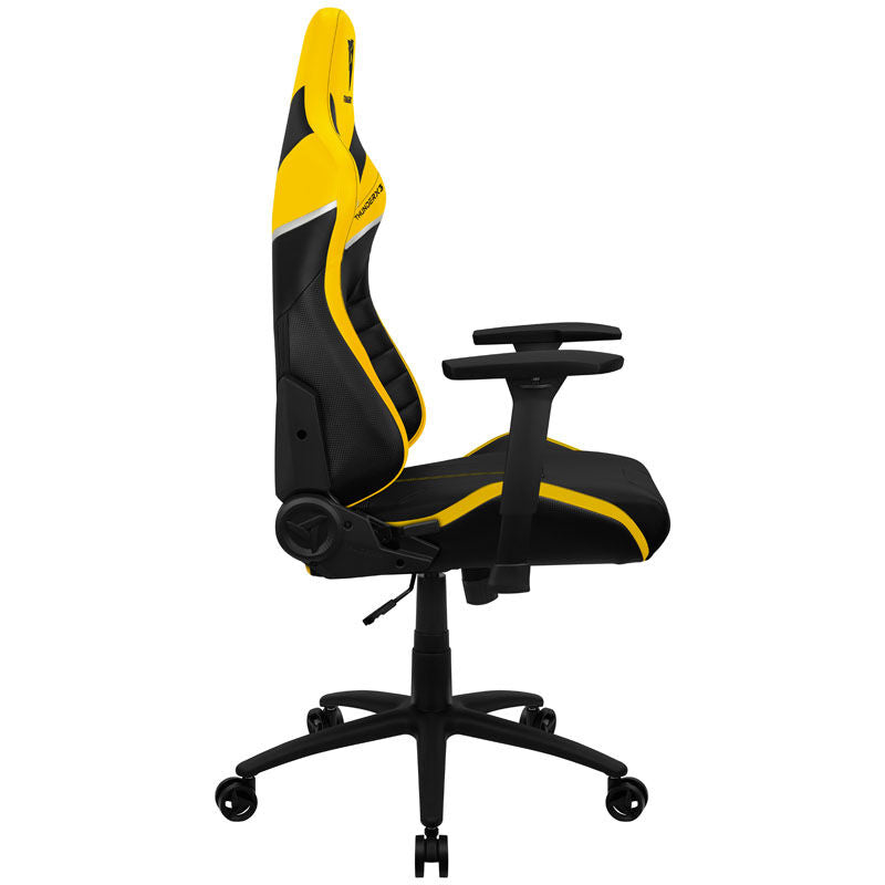 Detalj av hjul på ThunderX3 TC5 gamingstol svart/gul