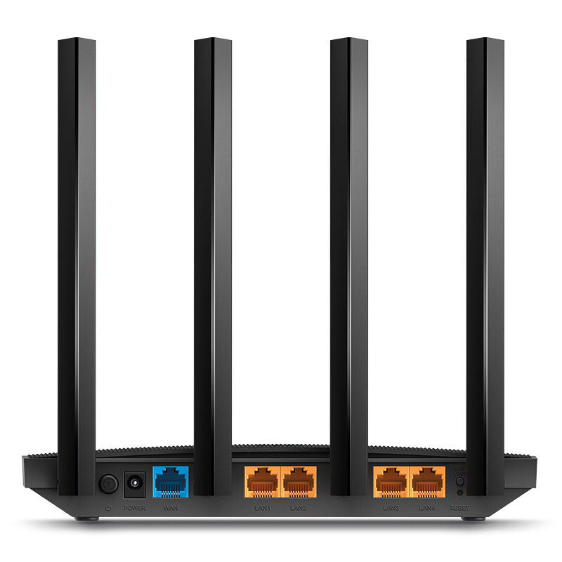 Detalj av antenner på TP-Link Archer C6 trådløs ruter AC1200 dualband