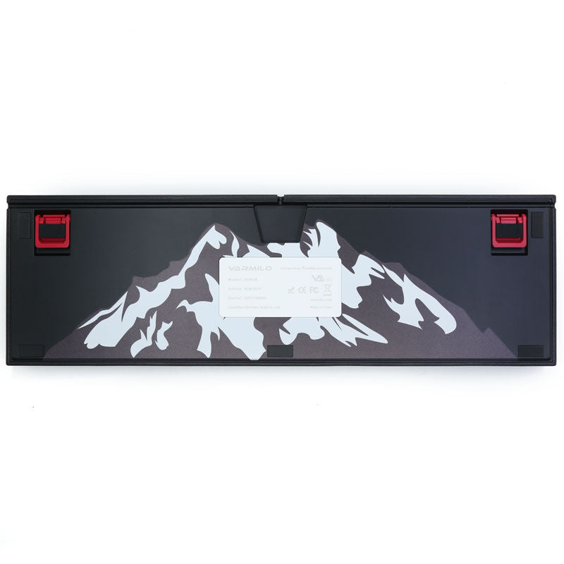 Nærbilde av Cherry MX Brown bryter i Varmilo VEA108 Summit R1