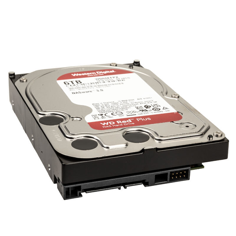 Detalj av Western Digital Red Plus 6 TB NAS harddisk SATA-tilkobling