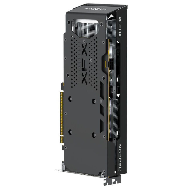 Nærbilde av vifte på XFX Speedster QICK 308 RX 7600 Black Edition
