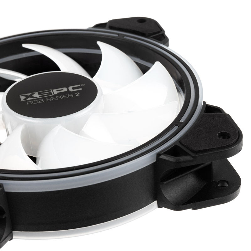 Nærbilde av vifteblad på XSPC RGB Series 2 ARGB PWM vifte 120 mm