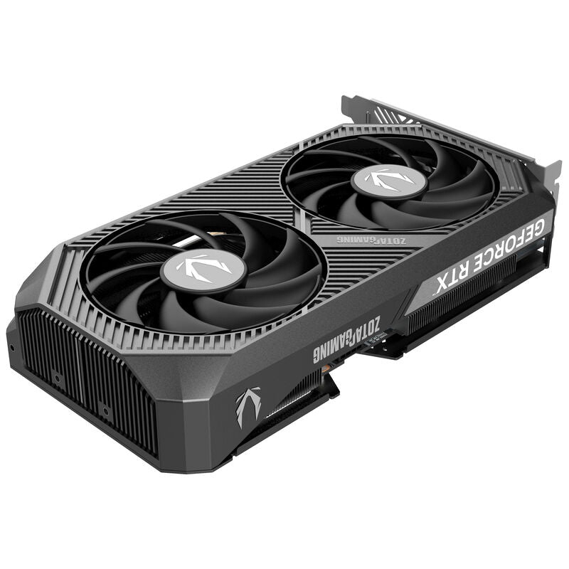 Montert ZOTAC GAMING RTX 5060 Ti Twin Edge OC i PC-kabinett