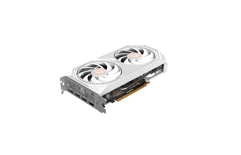 Montert ZOTAC GAMING RTX 5060 Twin Edge OC White i PC